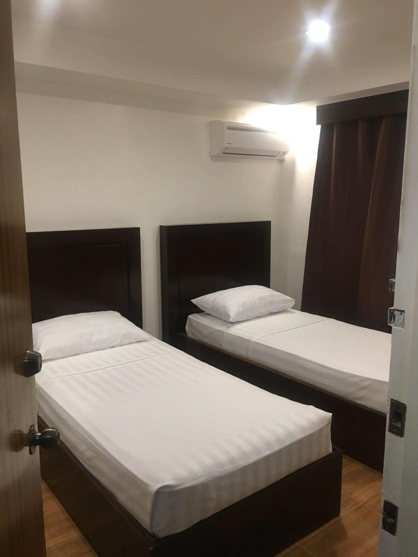 Teofel Pension House And Cafe Cebu Dış mekan fotoğraf